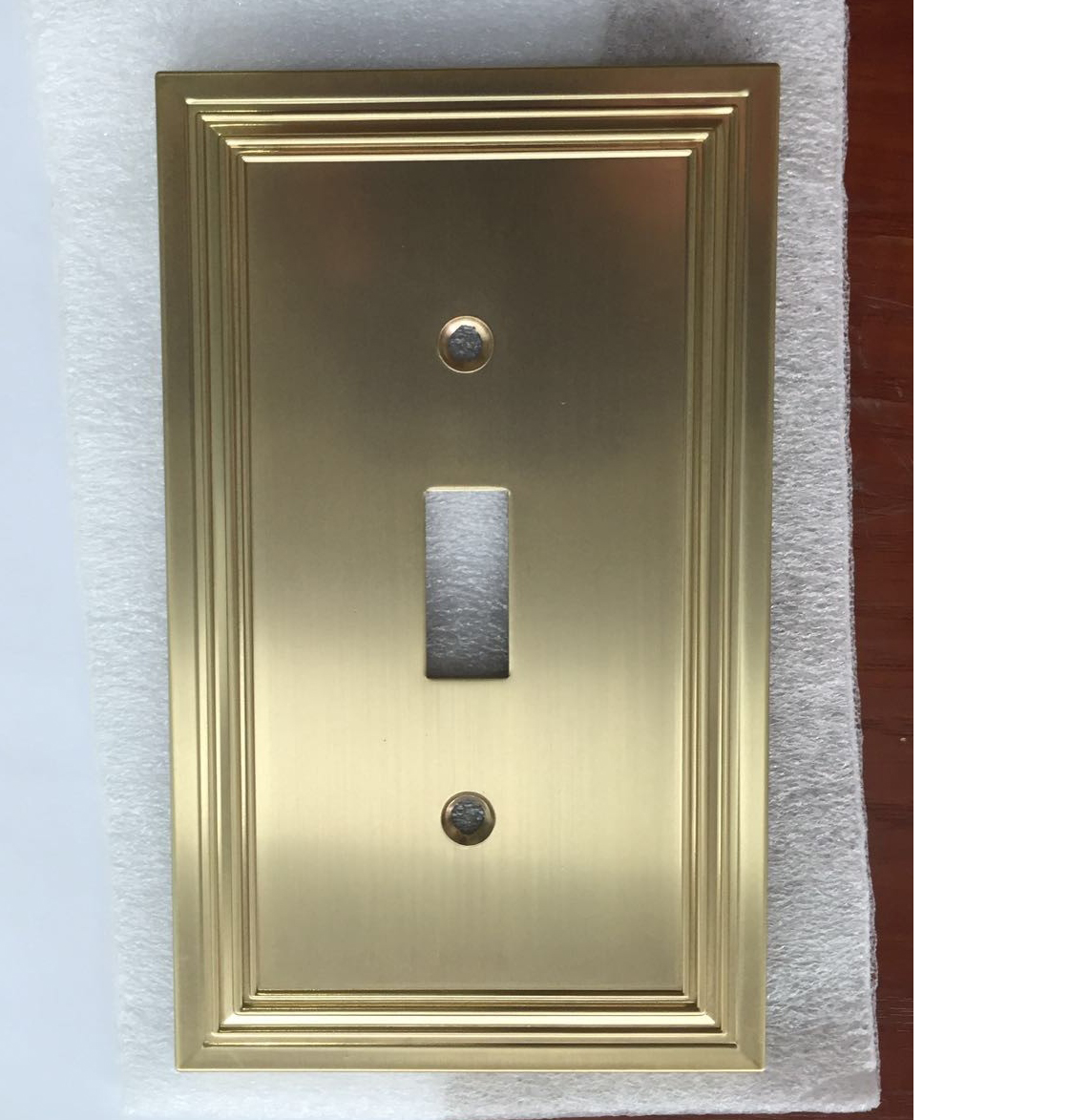 Brass Metal Wallplate, 1-Toggle | Warm Gold Finish | Decorative Switch Plate Cover | FOB Shenzhen`